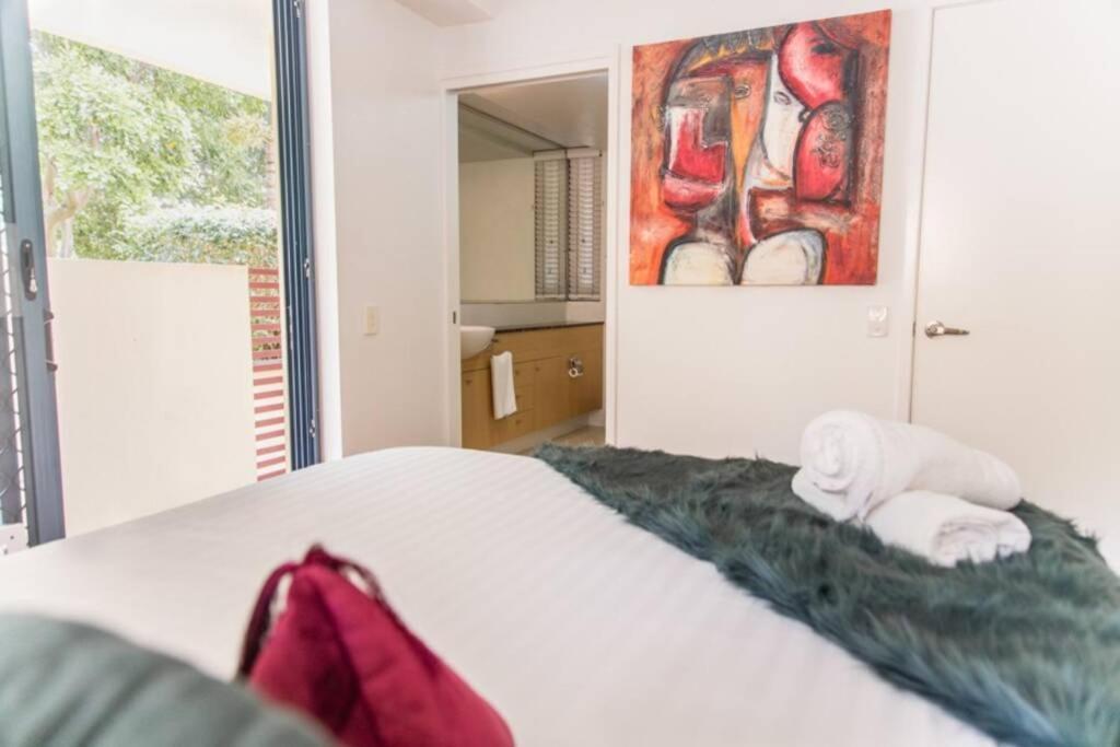 Alexandra Headland Resort With Stylish Stays Exteriör bild