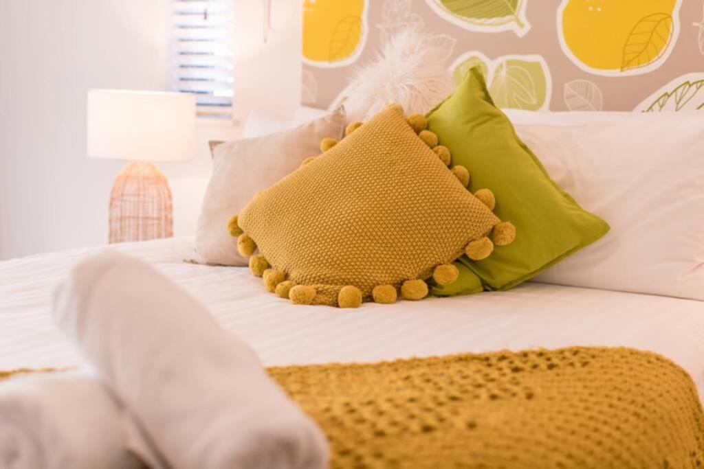 Alexandra Headland Resort With Stylish Stays Exteriör bild