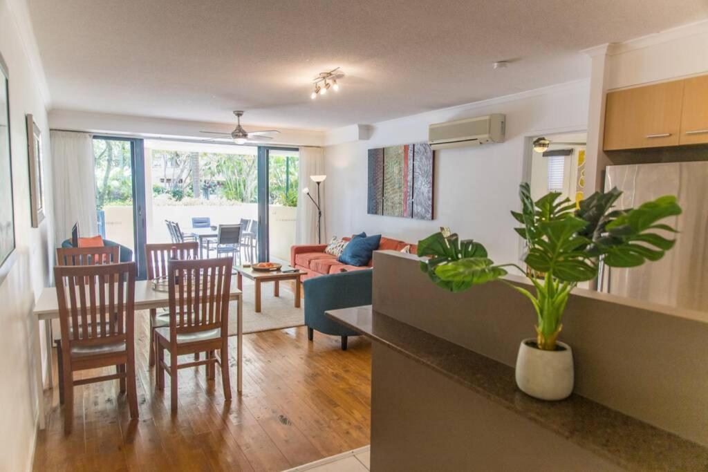 Alexandra Headland Resort With Stylish Stays Exteriör bild